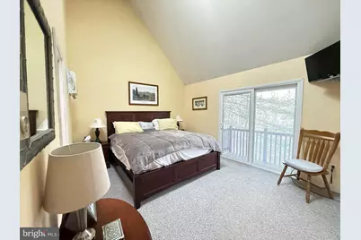 5933 Decker, Bushkill, PA 18324 - Photo 11