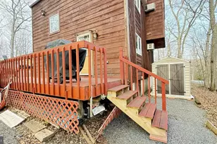 5933 Decker, Bushkill, PA 18324 - Photo 27