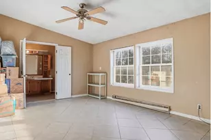 105 Ceramic Dr, Greentown, PA 18426 - Photo 21