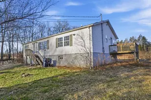 105 Ceramic Dr, Greentown, PA 18426 - Photo 3