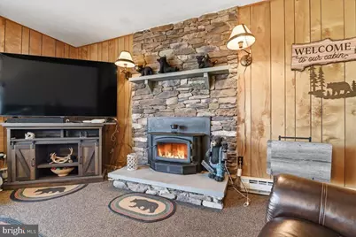 150 Tanglewood Drive, Greentown, PA 18426 - Photo 9