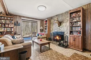 150 Tanglewood Dr, Greentown, PA 18426 - Photo 29