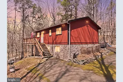 150 Tanglewood Drive, Greentown, PA 18426 - Photo 1