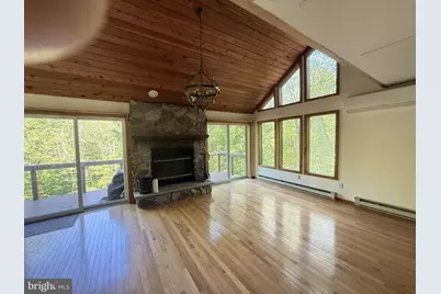 5375 Woodbridge Drive, Bushkill, PA 18324 - Photo 5