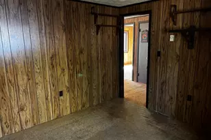 209 Parkers Glen Rd, Shohola, PA 18458 - Photo 11