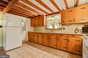 112 Beechwood Cove Rd, Greentown, PA 18426 - Photo 11