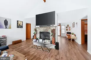 4341 Pne Rdg Dr, Bushkill, PA 18324 - Photo 3
