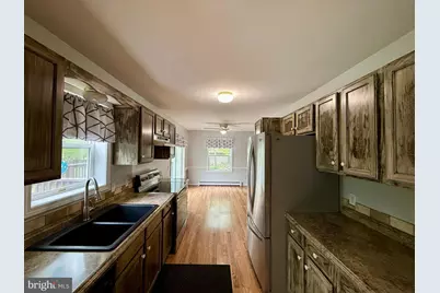 105 Hill Terrace, Milford, PA 18337 - Photo 3