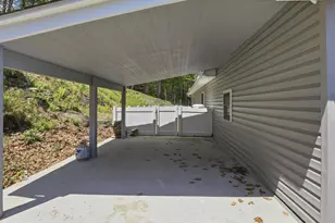 300 Gumbletown Rd, Paupack, PA 18451 - Photo 35