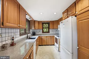 162 Indian Dr, Greentown, PA 18426 - Photo 11