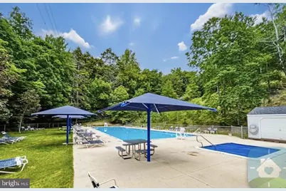 275 Canterbury, Bushkill, PA 18324 - Photo 87