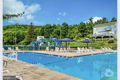 275 Canterbury, Bushkill, PA 18324 - Photo 73
