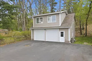 114 Shore Rd, Tafton, PA 18464 - Photo 5