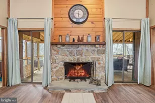 138 Dover Dr, Bushkill, PA 18324 - Photo 9