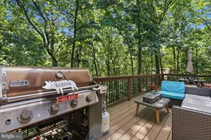 1076 Porter Dr, Bushkill, PA 18324 - Photo 5