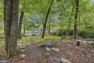 2342 Eagle Path, Bushkill, PA 18324 - Photo 5