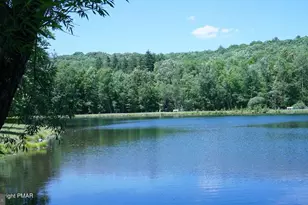 6271 Decker Rd, Bushkill, PA 18324 - Photo 35