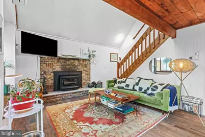 5218 E Woodbridge Drive, Bushkill, PA 18324 - Photo 7
