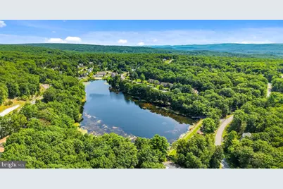 5218 E Woodbridge Drive, Bushkill, PA 18324 - Photo 33