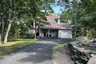 125 Mourning Dove Ct, Bushkill, PA 18324 - Photo 3
