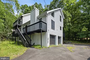 1076 Lancaster Dr, Bushkill, PA 18324 - Photo 31