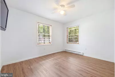 1076 Lancaster Dr., Bushkill, PA 18324 - Photo 11