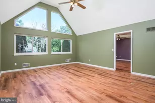 513 Gandolf Rd, Tamiment, PA 18371 - Photo 7