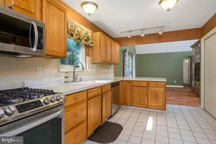 513 Gandolf Rd, Tamiment, PA 18371 - Photo 13