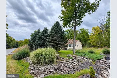 6043 Decker Road, Bushkill, PA 18324 - Photo 3