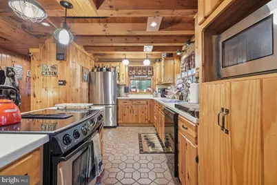 805 Blackbirch Court, Hawley, PA 18428 - Photo 7