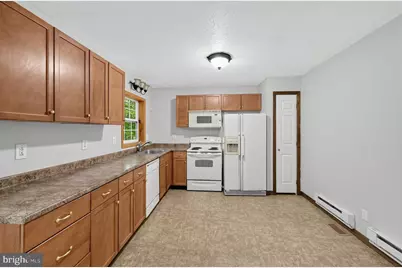 521 Starling Court, Bushkill, PA 18324 - Photo 5