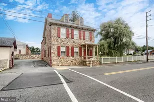 40 N Market St, Millerstown, PA 17062 - Photo 5