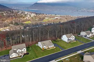 126 Stone Arch Dr, Marysville, PA 17053 - Photo 3