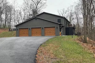 60 Stoner Dr, Shermans Dale, PA 17090 - Photo 5