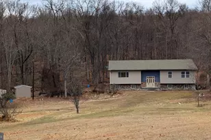 586 Old Limekiln Lane, Newport, PA 17074 - Photo 3