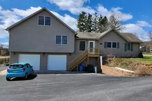 1797 New Bloomfield Rd, New Bloomfield, PA 17068 - Photo 3