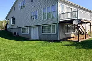 227 Patio Ct, New Bloomfield, PA 17068 - Photo 3