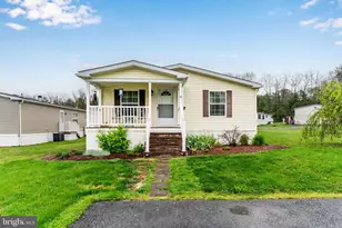 66 Meadowview Dr, New Bloomfield, PA 17068 - Photo 3