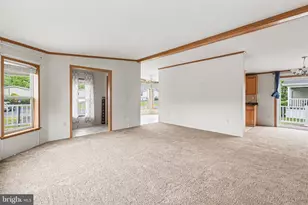 19 Meadowview Dr, New Bloomfield, PA 17068 - Photo 5