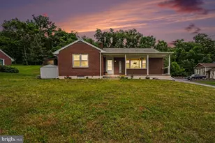 64 N Market St, Millerstown, PA 17062 - Photo 25