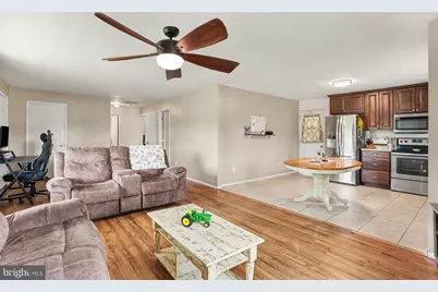 64 N Market Street, Millerstown, PA 17062 - Photo 9