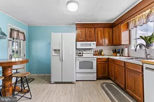 24 S 5th St, Newport, PA 17074 - Photo 9