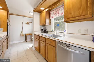 15 Donald St, Shermans Dale, PA 17090 - Photo 9