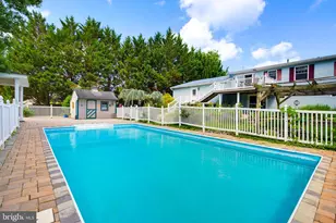 15 Donald St, Shermans Dale, PA 17090 - Photo 3