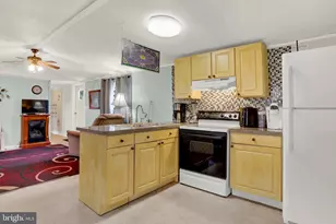 405 Meadow Ln, Shermans Dale, PA 17090 - Photo 13