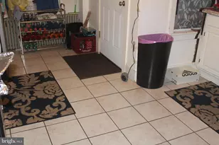 621 W Norwegian St, Pottsville, PA 17901 - Photo 5