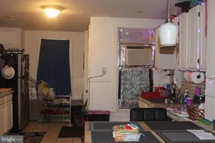 621 W Norwegian St, Pottsville, PA 17901 - Photo 3