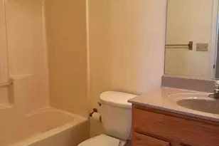 1303 Country Club Dr, Hazleton, PA 18202 - Photo 7