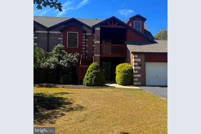 1303 Country Club Dr, Hazleton, PA 18202 - Photo 1