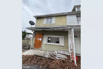 6 W Walnut Street, Middleport, PA 17953 - Photo 5